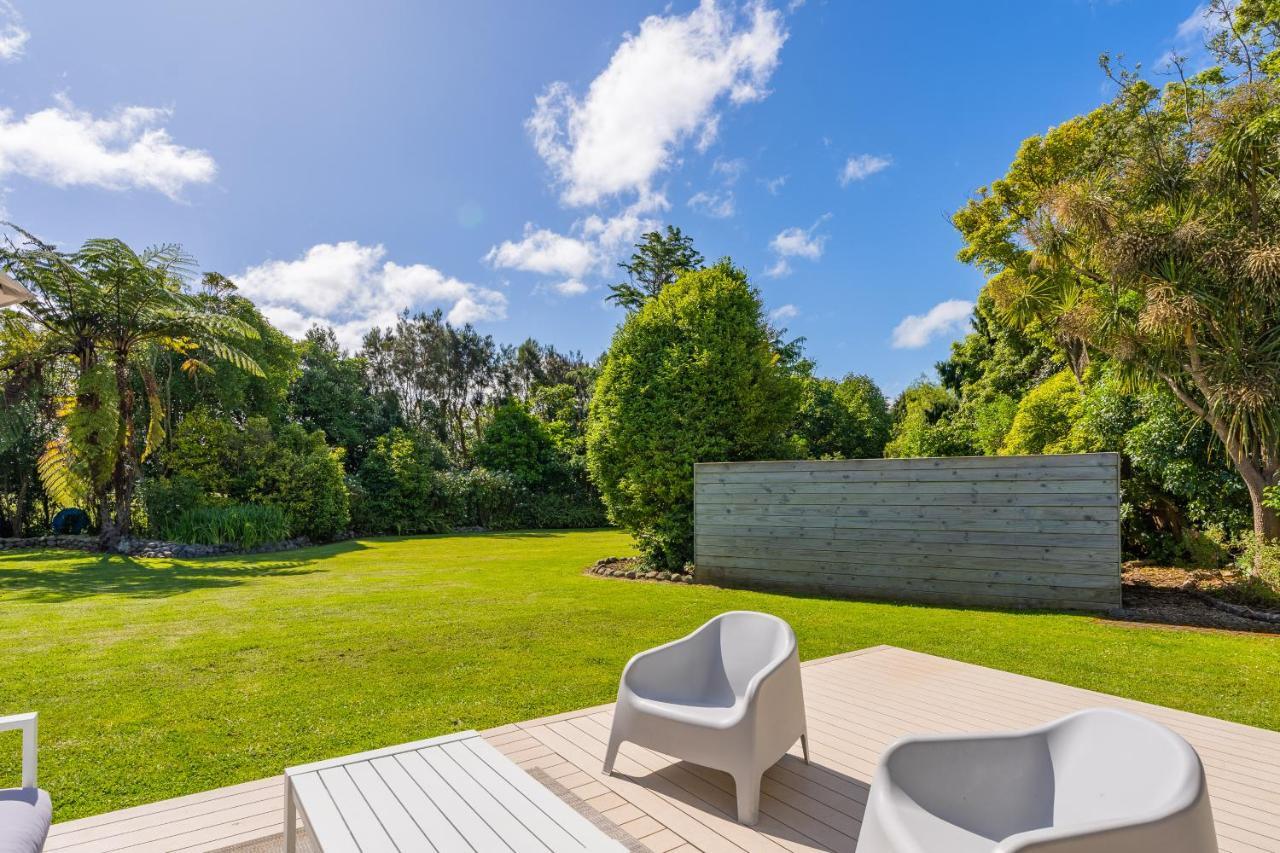 Anam Cara Gardens Luxury Villa Private Bedrooms And Ensuite Bathrooms Sleeps 9 Otaki Luaran gambar
